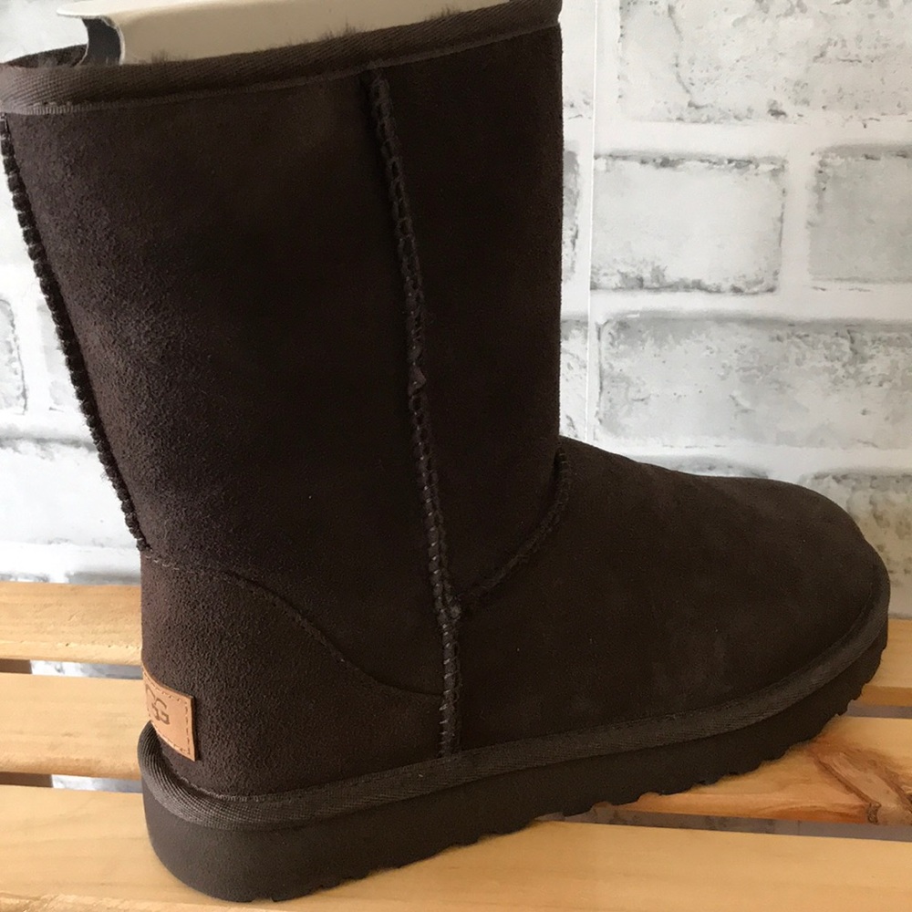 Ugg women Classic short ll 1016223
Chocolate